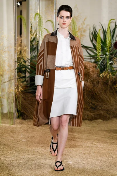 Look 21